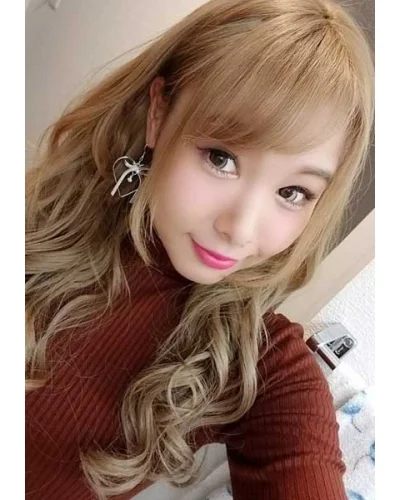 Actor Nagase Aina